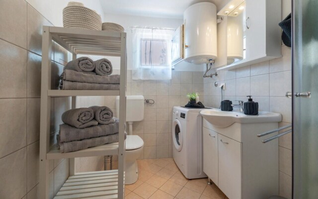 Nice Home in Sisan With Wifi and 2 Bedrooms