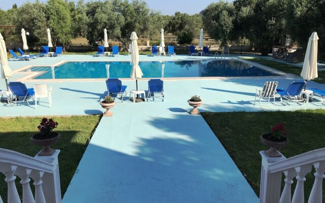 Ai - Helis Resort Hotel