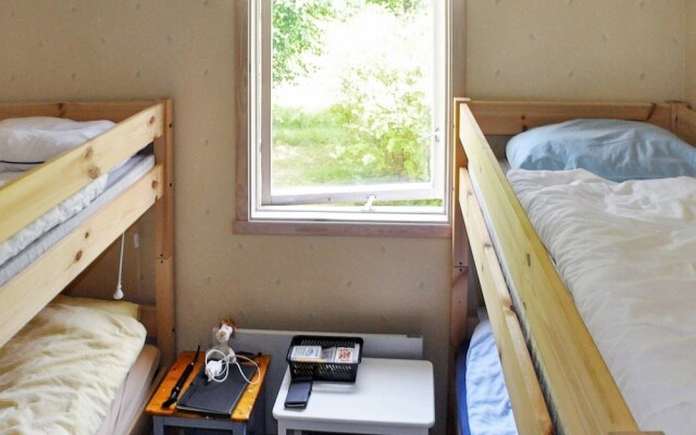 6 Person Holiday Home in Brålanda
