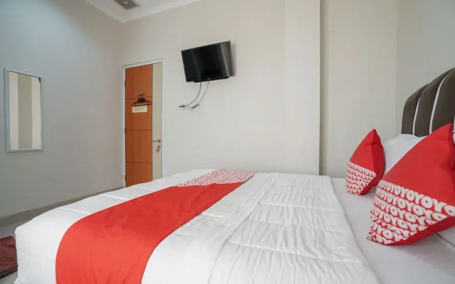 OYO 958 Penginapan Timur