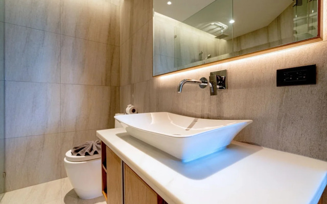 Sea View Condo BluePoint 817 Adults Only