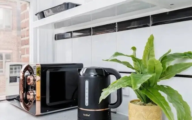 Dashing Duplex Bond Apartment WOOD