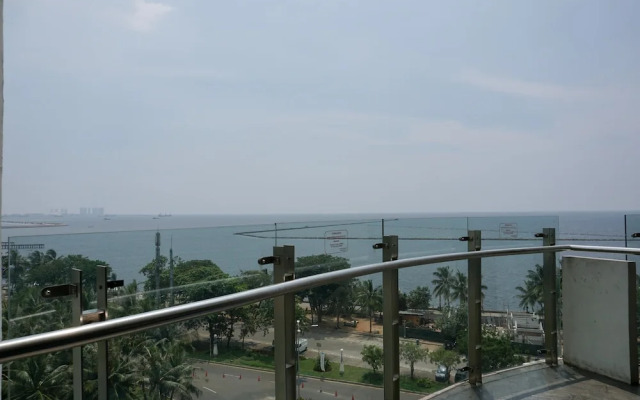 Big and Cozy 2BR Apartment at Ancol Mansion
