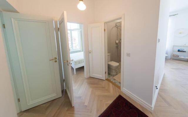 Lovely 2-bedroom apartment with free parking