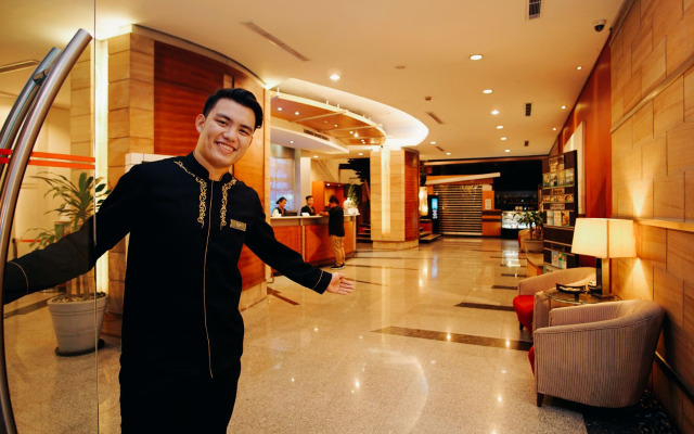 Greenhills Elan Hotel
