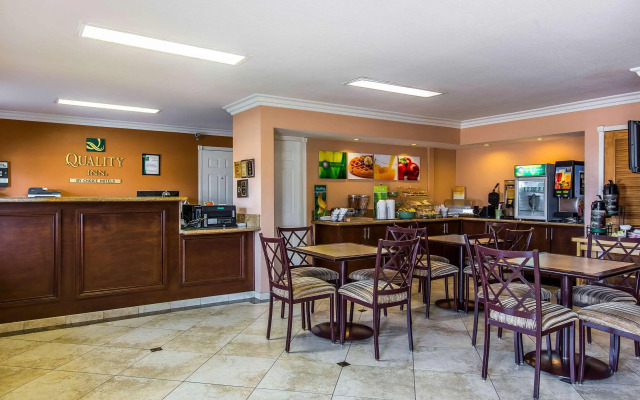 Quality Inn Lake Elsinore I-15