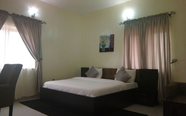 Orchid Suite & Apartment