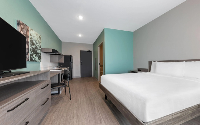 ECHO Suites Extended Stay by Wyndham Dallas Plano/Richardson