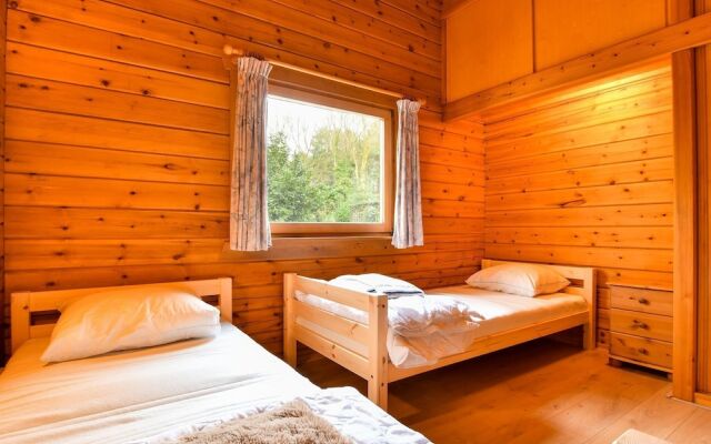 Wooden Holiday Home in Meijel With Private Garden