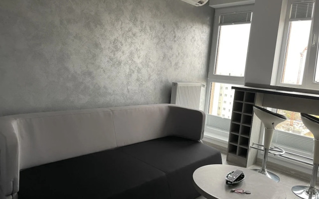 4 Room Penthouse Terrace W18-W19