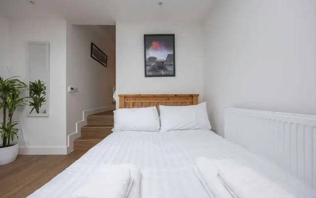Host Stay Downland Studio