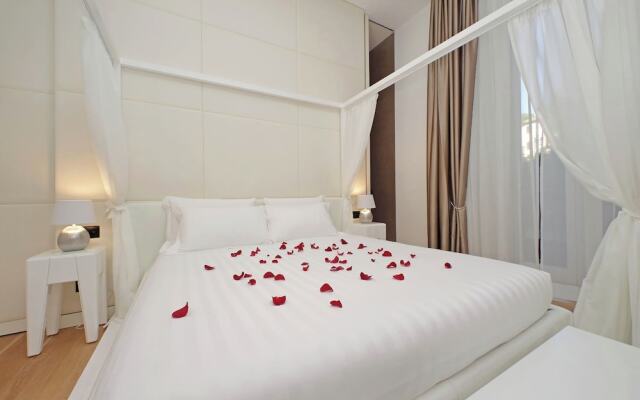 Domus Aurea Luxury Suites