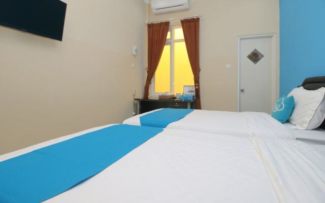 OYO 90217 Cmb 37 Guest House