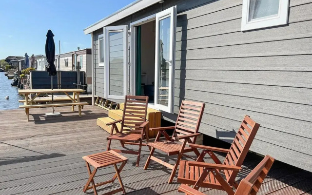 Stunning Home in Breukelen With Wifi and 2 Bedrooms