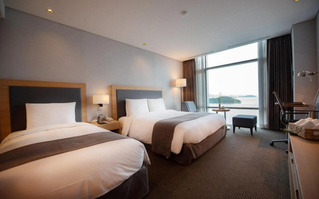 Hidden Bay Hotel