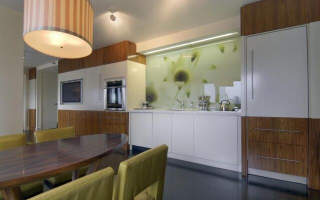 Fairmont Chicago at Millennium Park