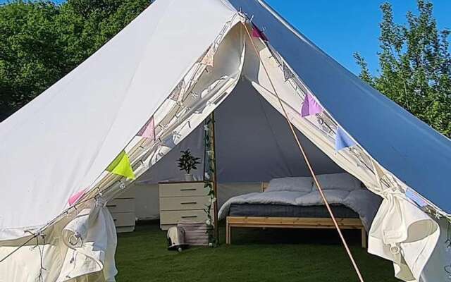 6 Meter Bell Tent - Up to 6 Persons Glamping