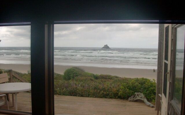 Shaw's Oceanfront Bed and Breakfast