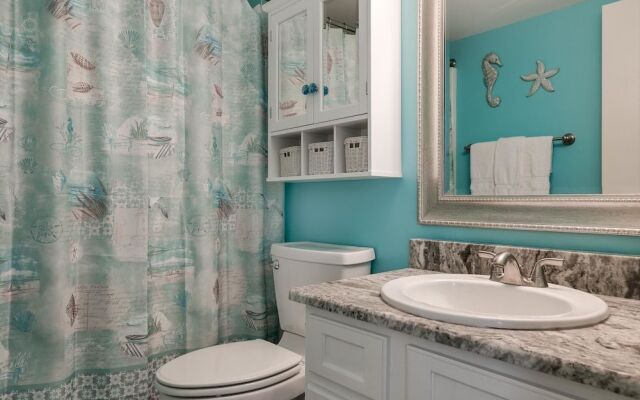 Seaside Beach and Raquet 4710