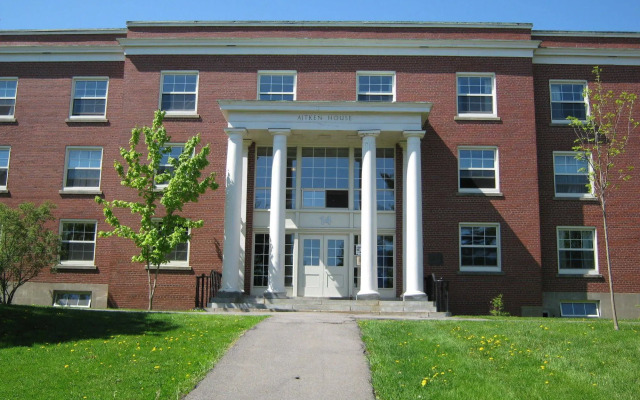 UNB Fredericton Summer Hotel