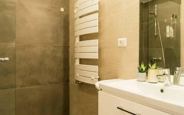 Glamour Dristor brand new Studio