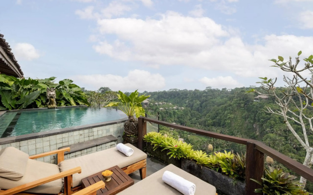 Pramana Watu Kurung Resort