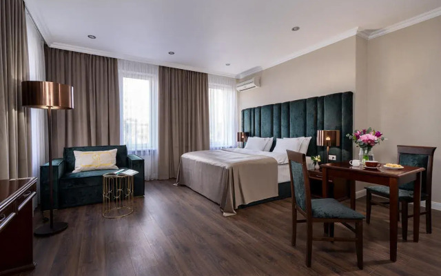 Greguar Hotel & Apartments