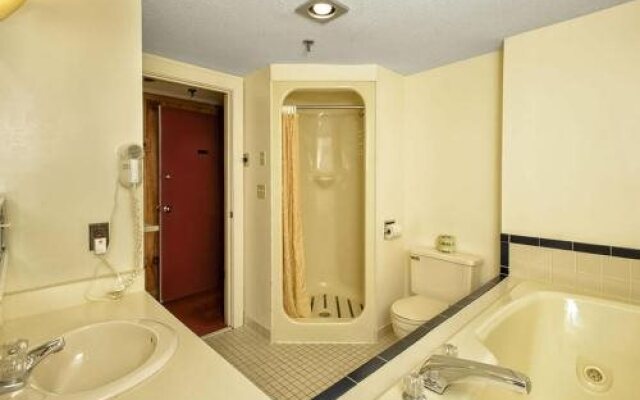 Snowy Owl Inn And Resort