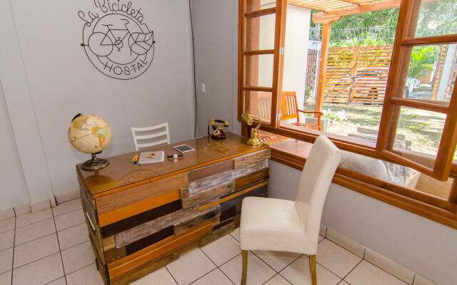La Bicicleta Hostal - Hostel