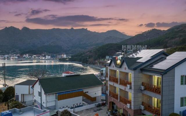 Geojedo New Happiness Pension