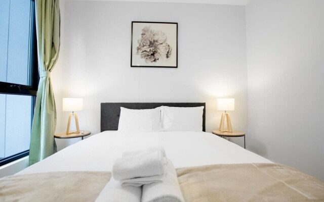 Trendy 2 Bedroom In Ringwood/Eastland With Parking