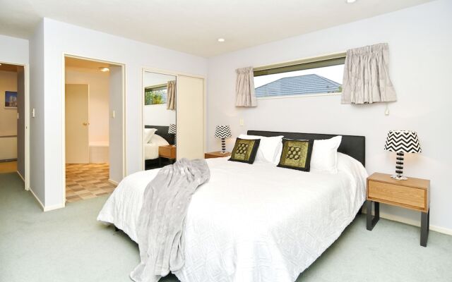 Russley Hideaway CHC Holiday Homes