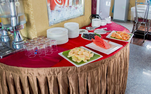 Golden City Light Hotel