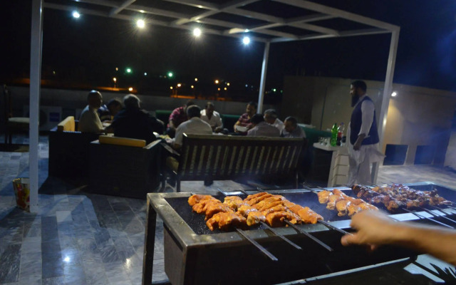 Intellectual Inn - Bahria Town