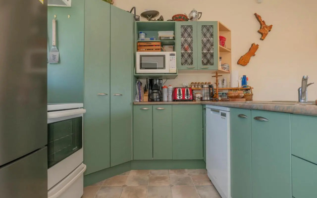 Harbour View Haven - Pauanui Holiday Home