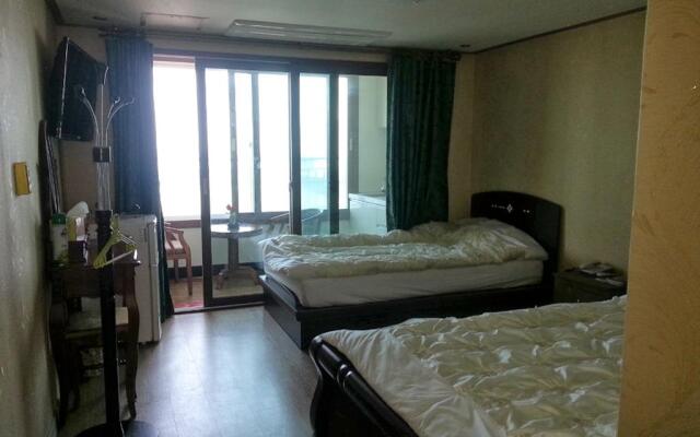Jeju Eden Hostel