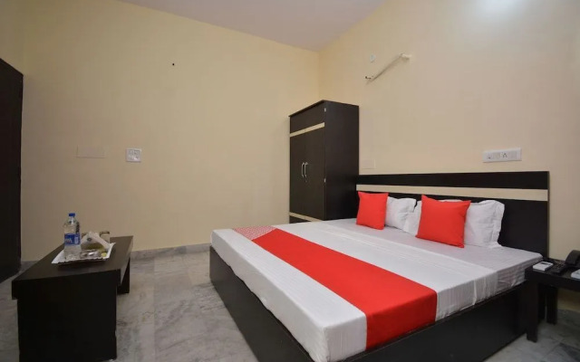 Jass Stays By OYO Rooms