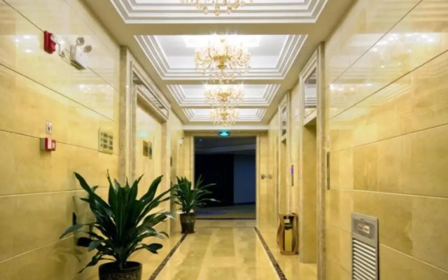 Oriental Royal Hotel