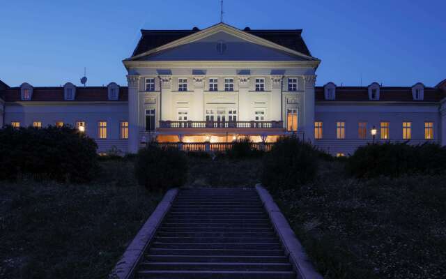 Austria Trend Hotel Schloss Wilhelminenberg