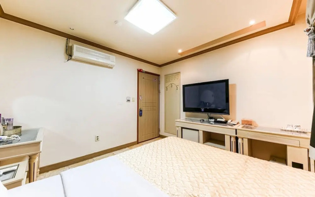 Seocheon Beachtel