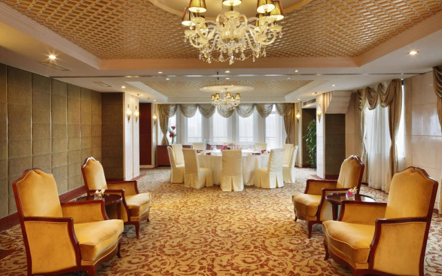 Jin Jiang Park Hotel