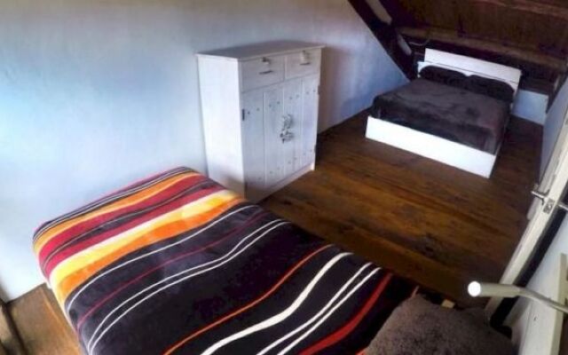 Snail Bed and Breakfast - Hostel - Adults only