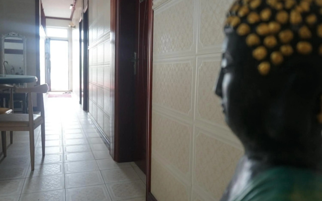 Happy Ours Guesthouse