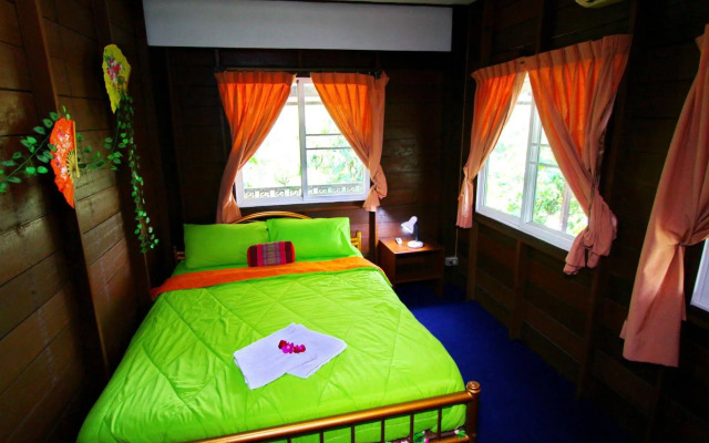 OYO 909 Guiding Star Resort