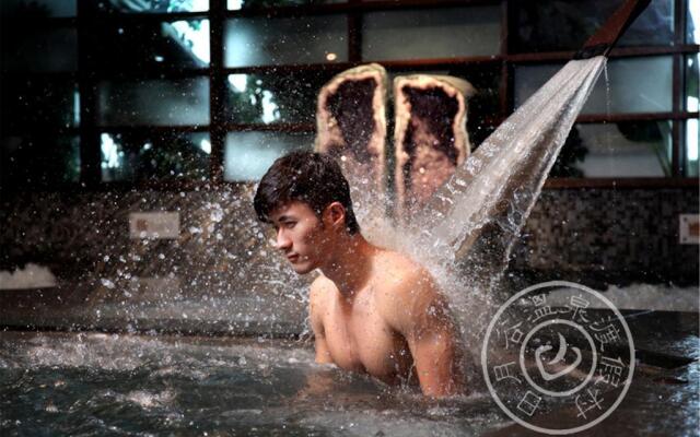 Riyuegu Hotsprings Resort