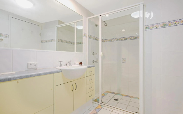 Lennox Beach Resort
