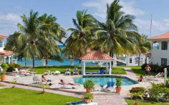 Belize Yacht Club Resort