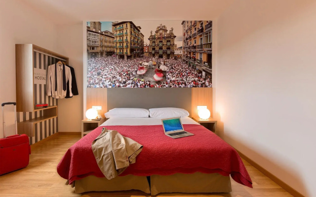 Iraipe Pamplona Hostal