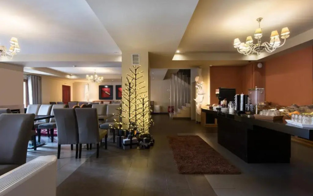 Lagadia 4 seasons hotel