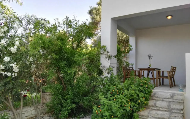 Adhili Residence